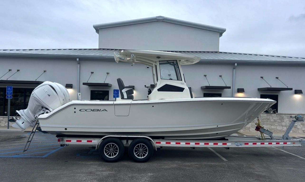 2026 Cobia 245CC