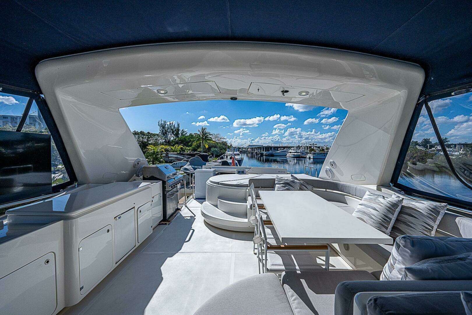 2006 Ferretti Yachts 830 - Image 53