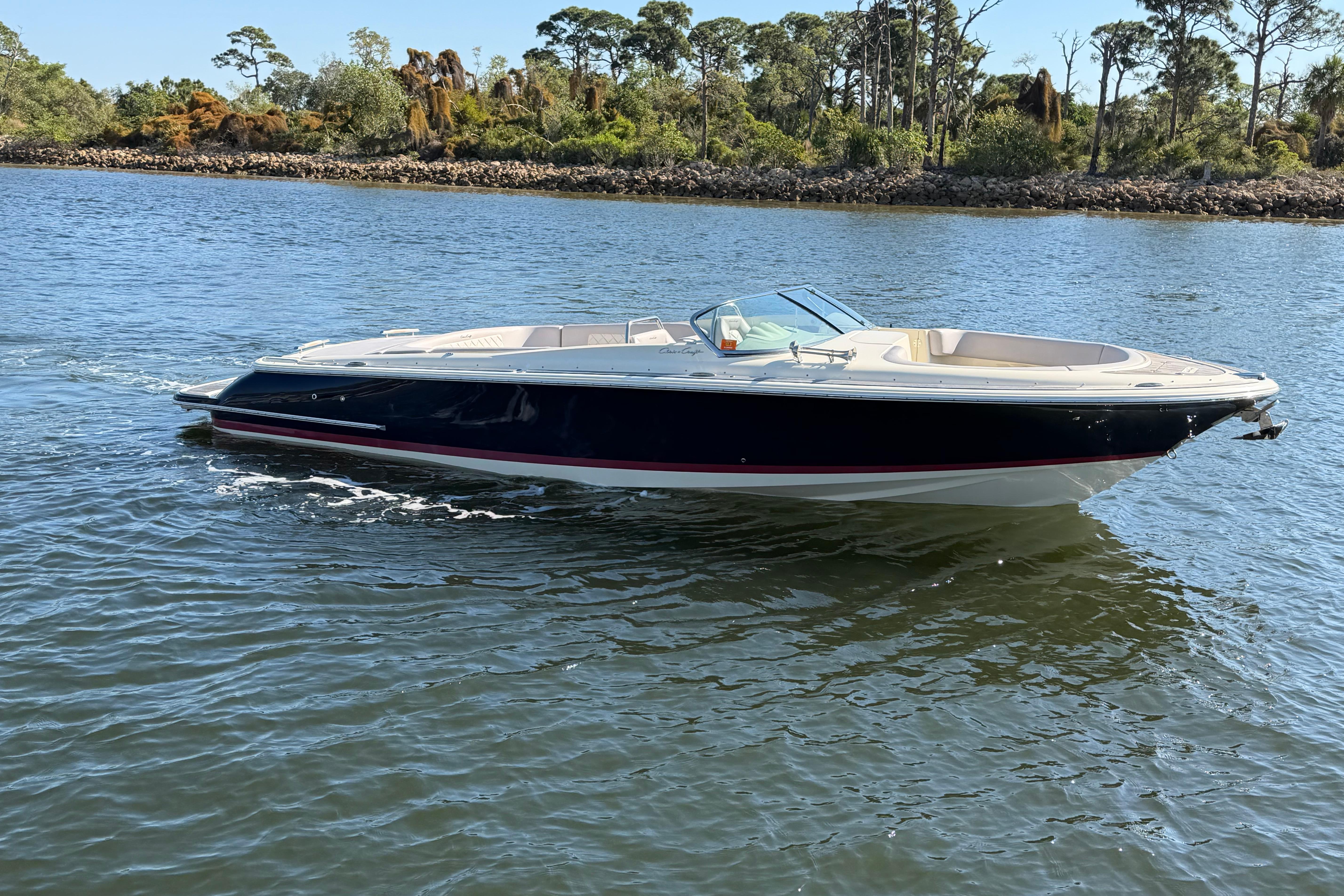 2019 Chris-Craft Launch 30