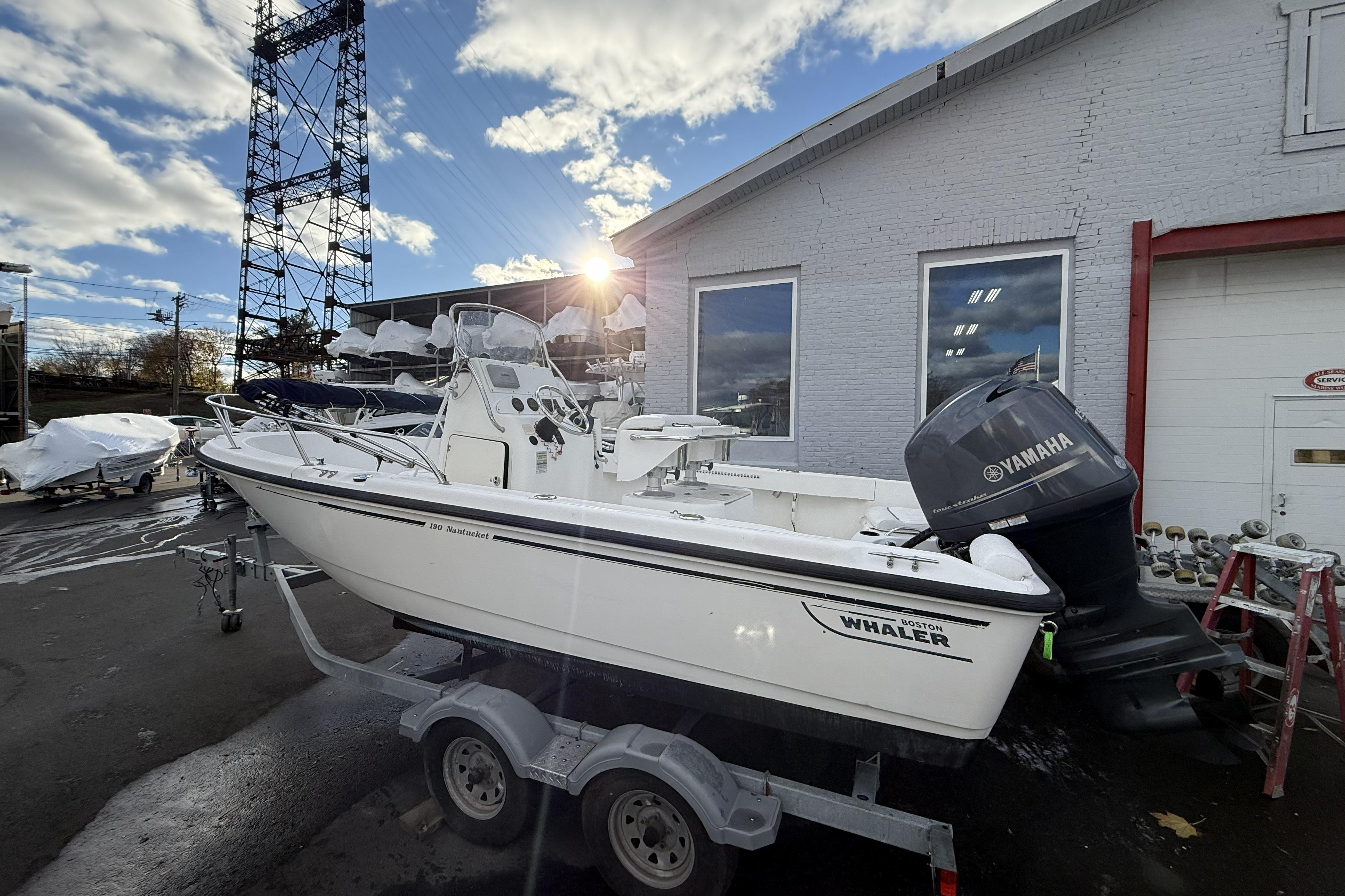 2004 Boston Whaler 190 Nantucket