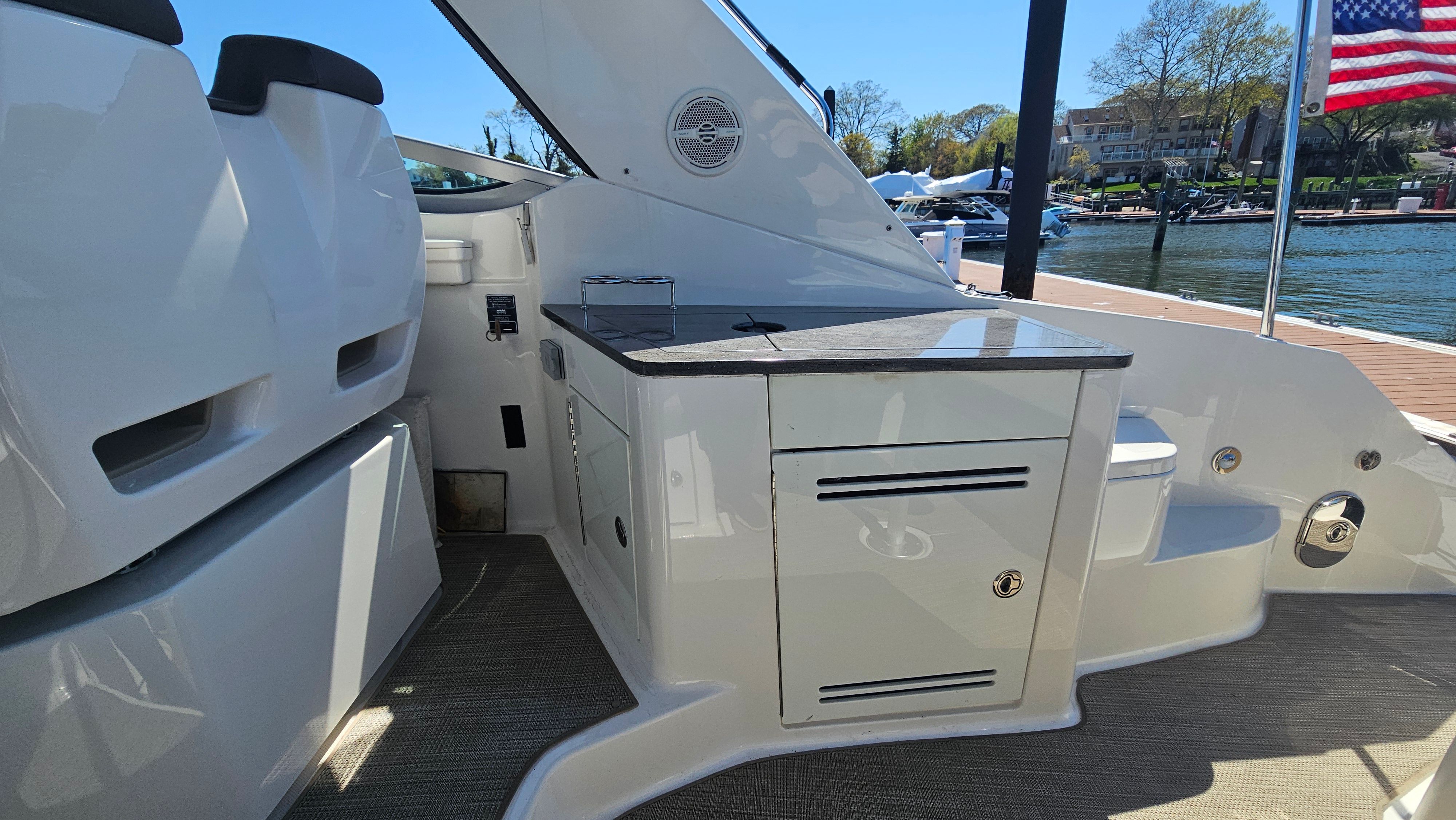 2013 Sea Ray Sundancer 350 - 5