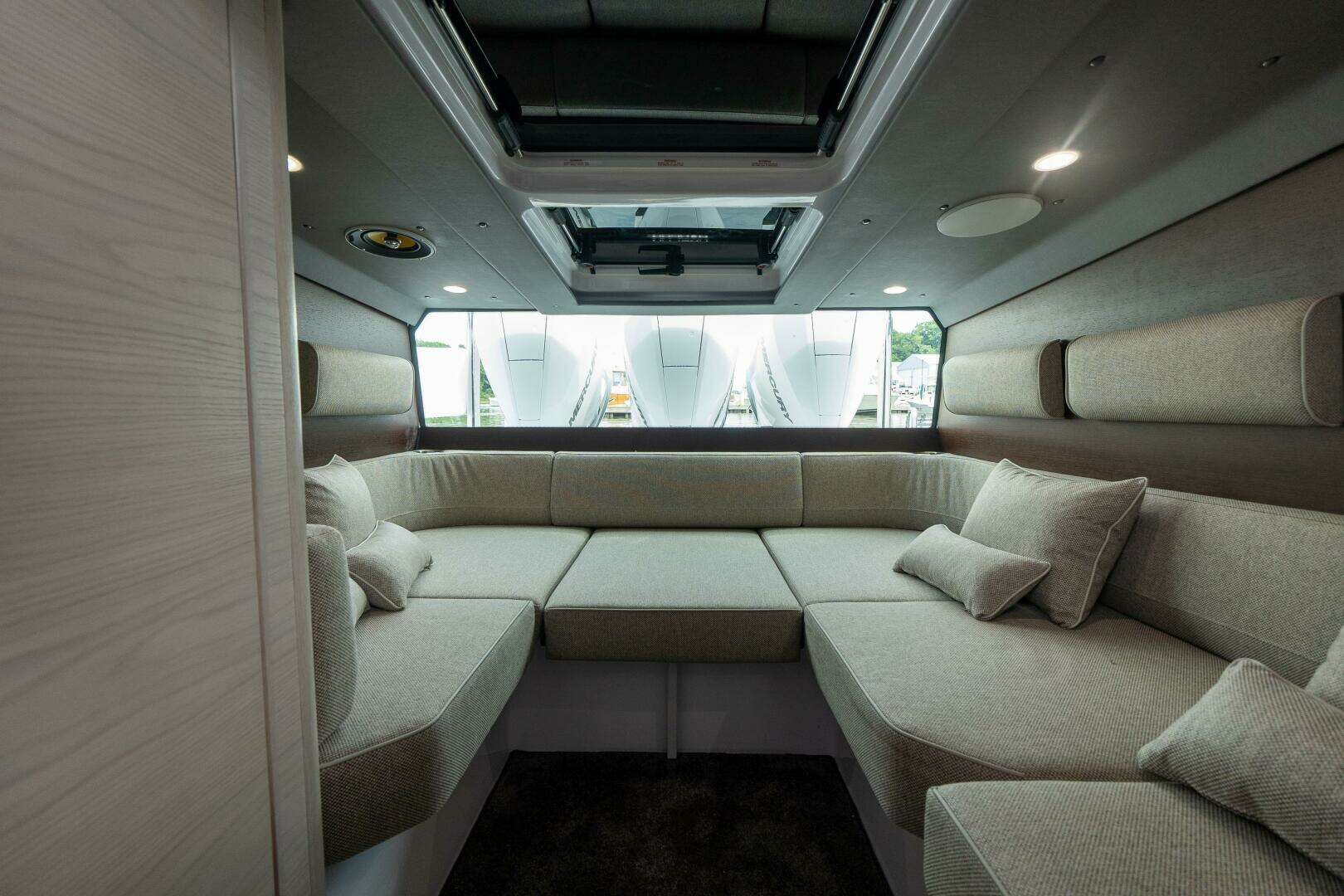 2024 Axopar Axopar 45 XC - Image 11