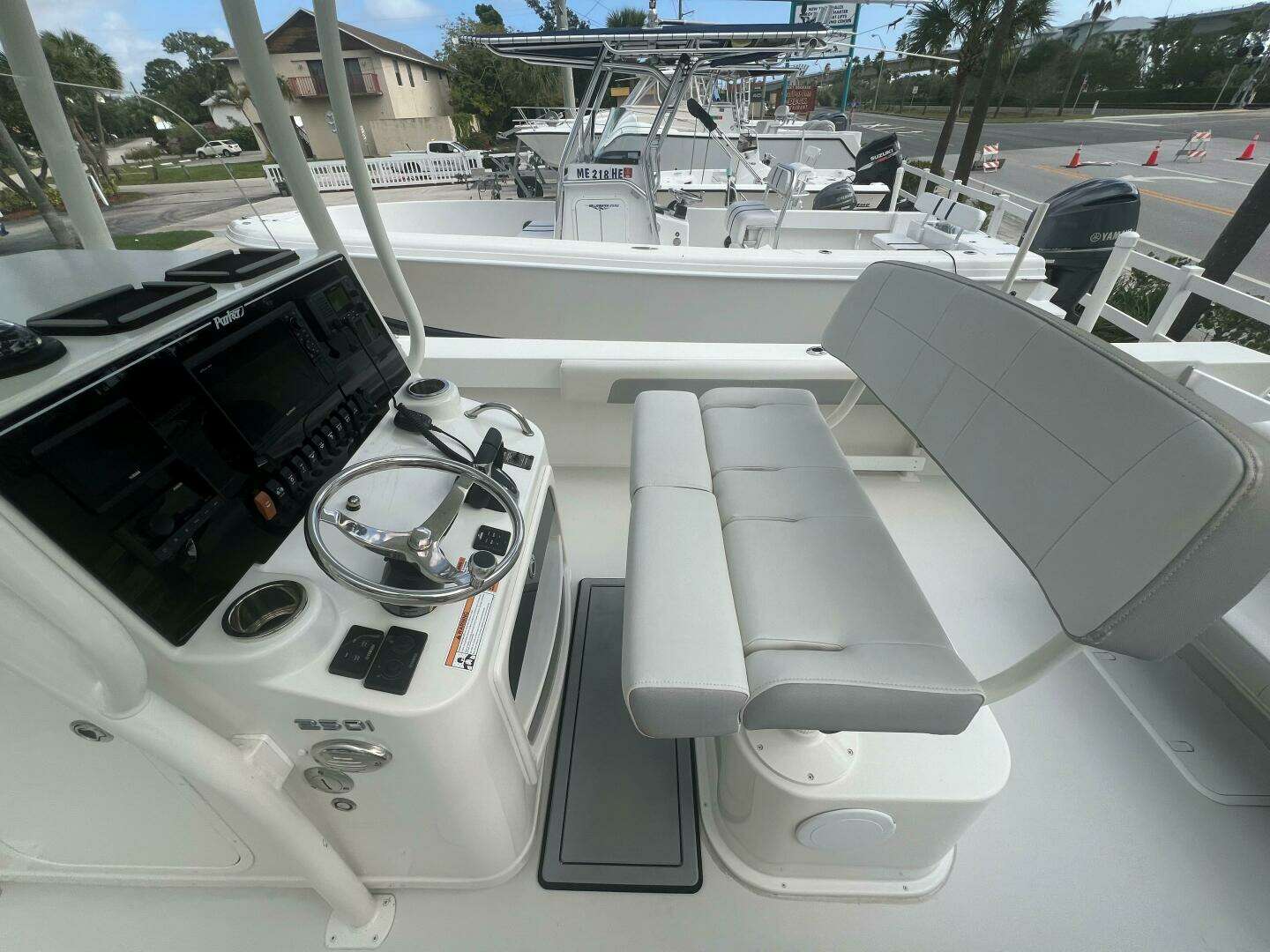 2022 Parker 25 Center Console - Image 7