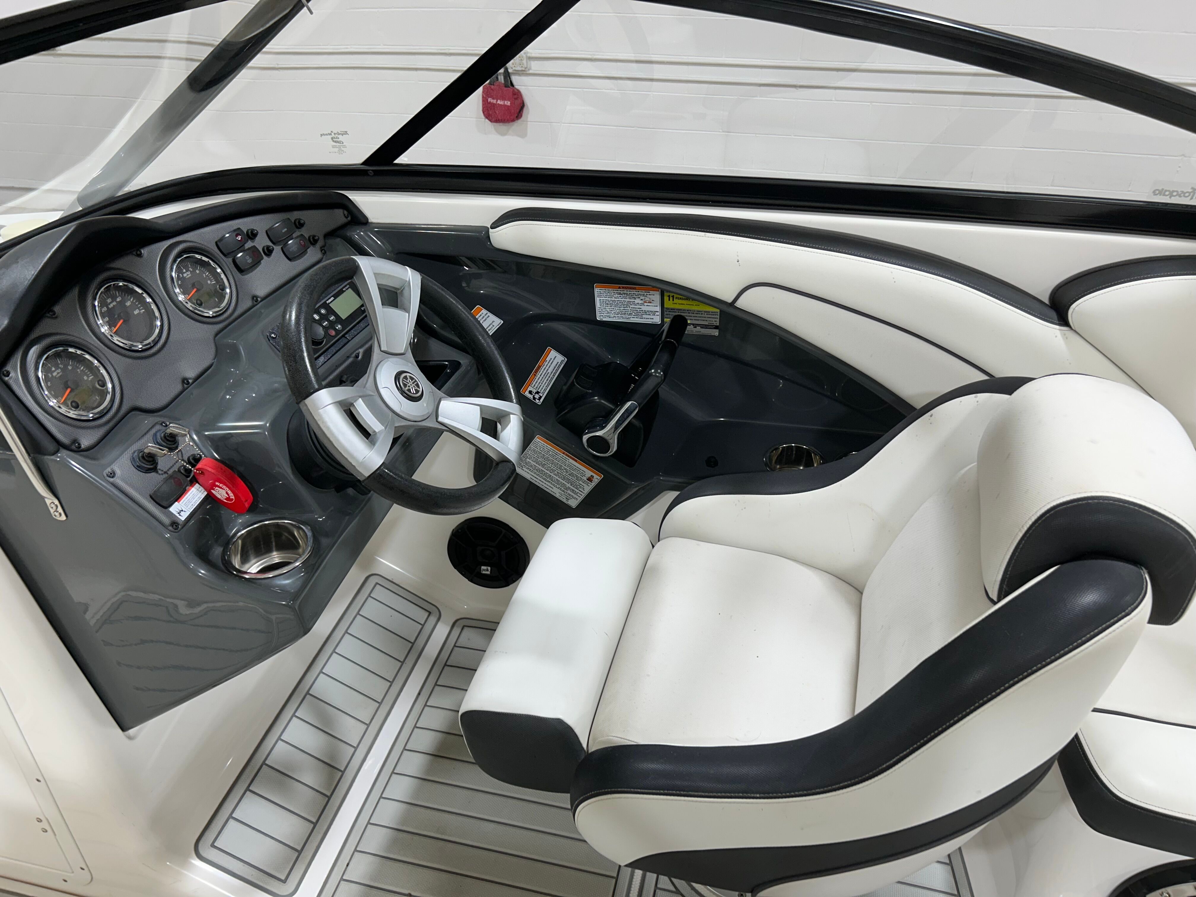 2014 YAMAHA AR240 - Image 12