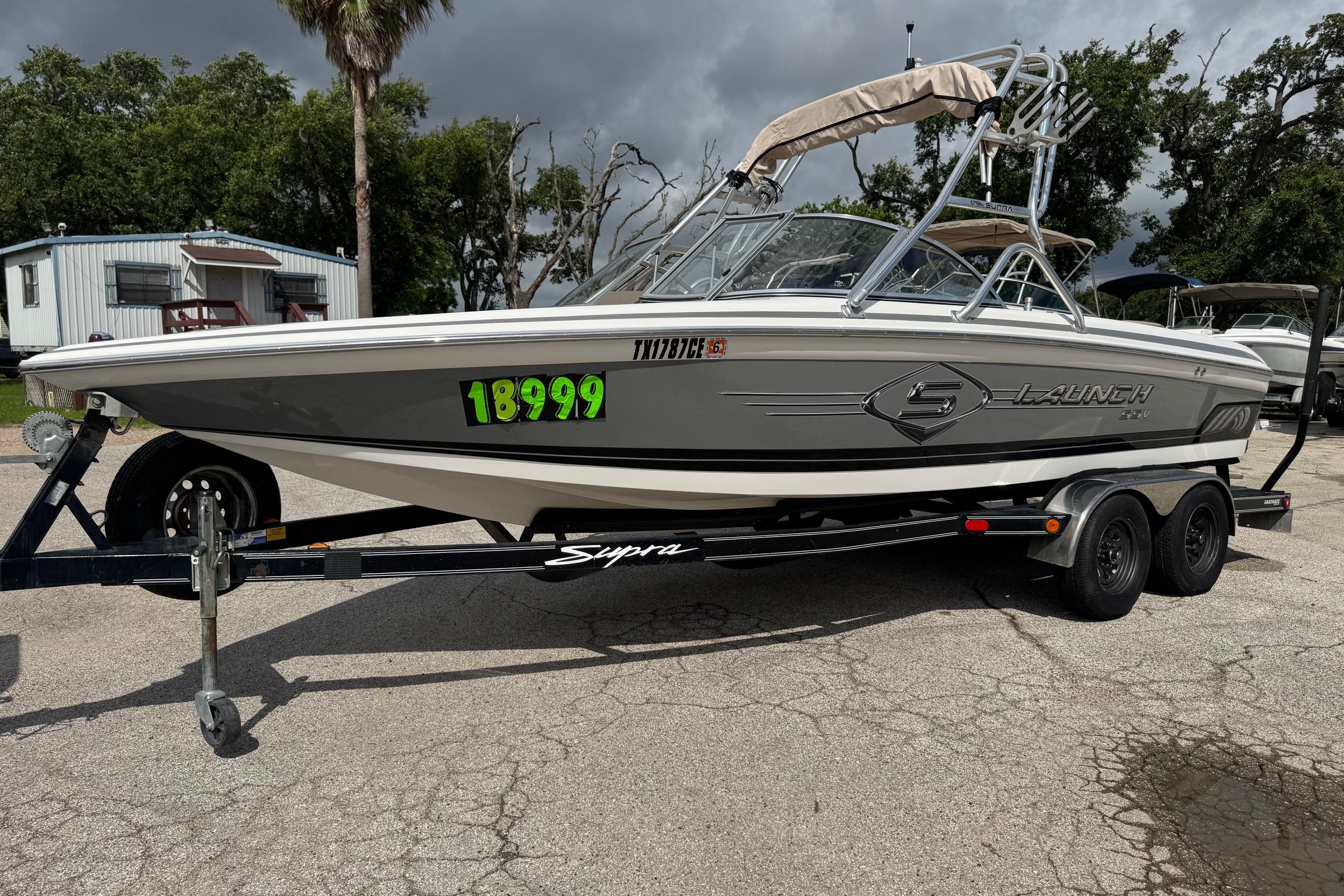 2002 Supra Launch 22 SSV