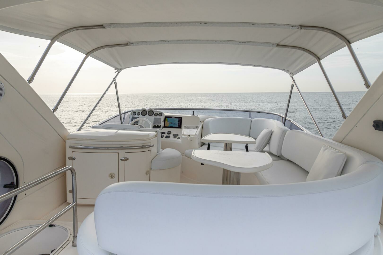 2009 Azimut Flybridge - Image 5