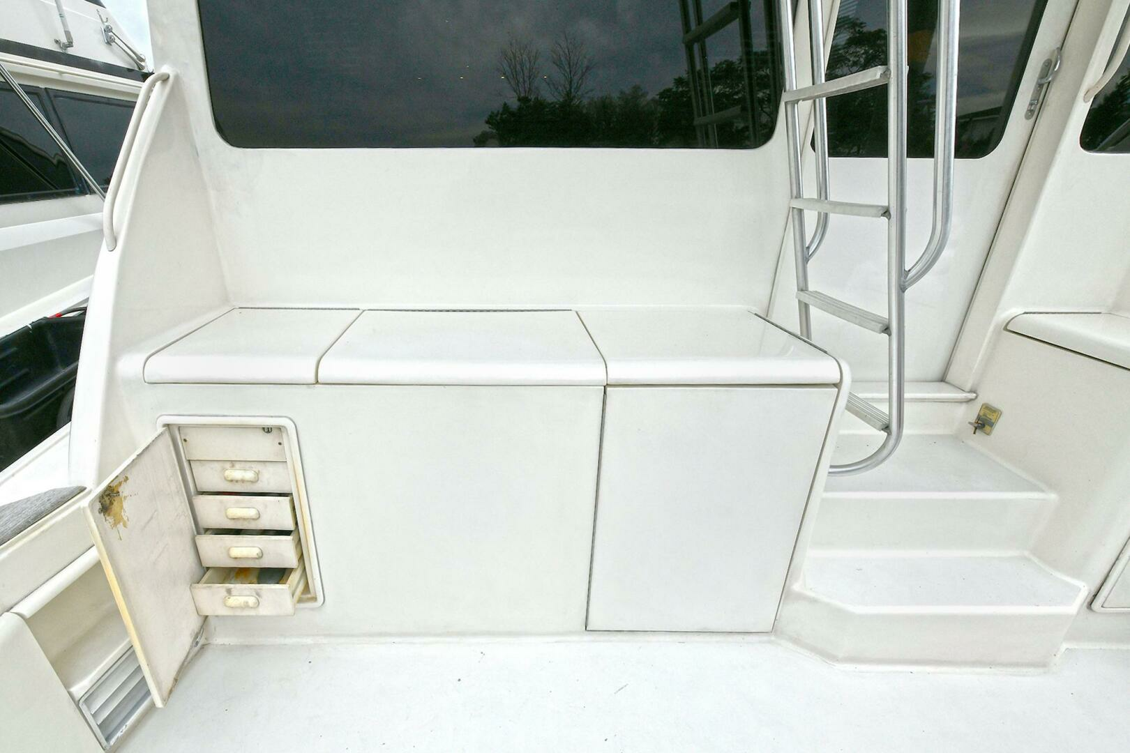 2001 Ocean Yachts 52 Super Sport - Image 18