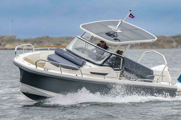 2025 Nimbus Tender 8