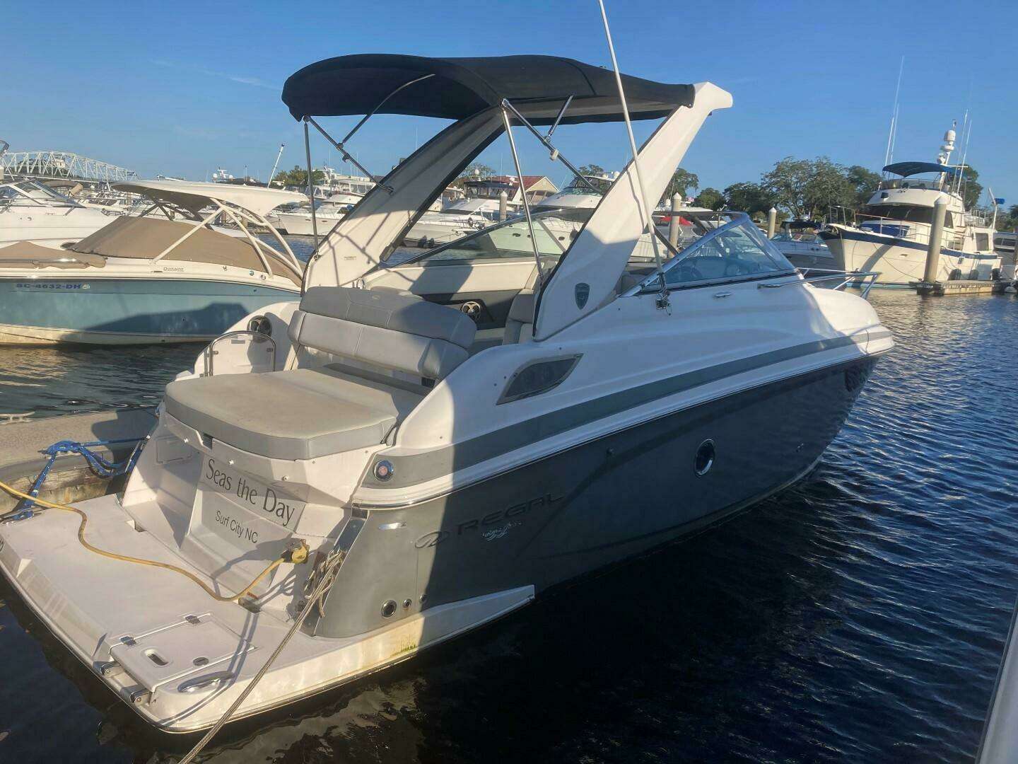 2015 Regal 28 Express - Image 2