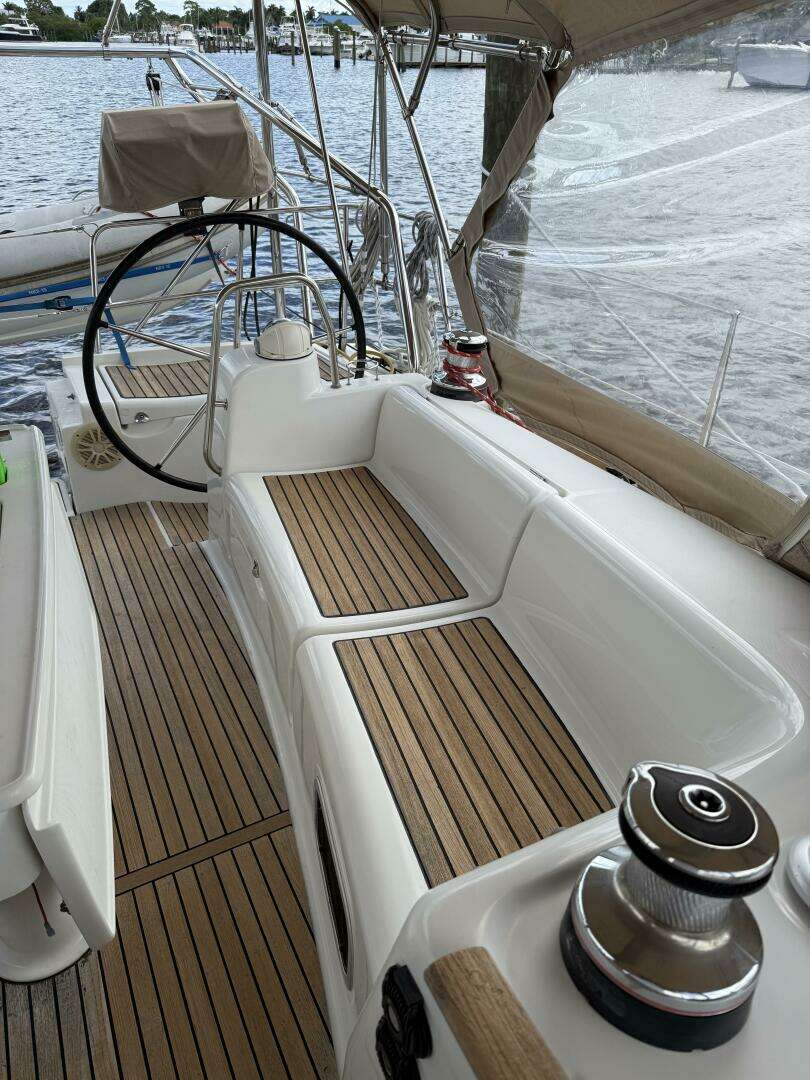 2012 Beneteau 43 - Image 35