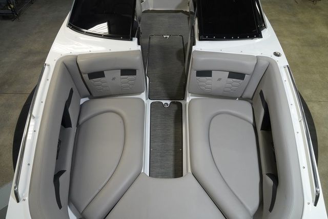 2023 Four Winns HD5 - 10