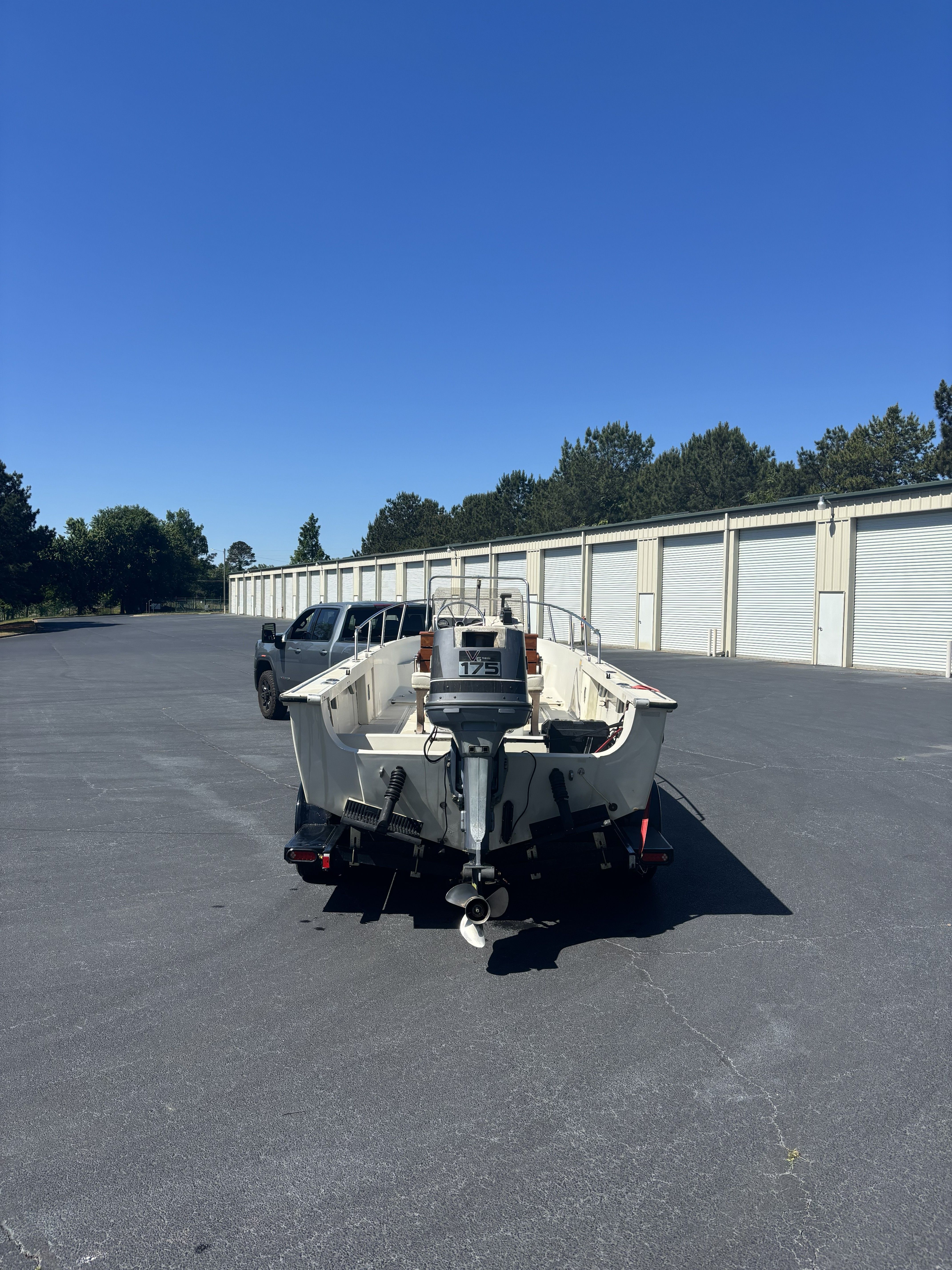 1987 Boston Whaler outrage v20 - 10