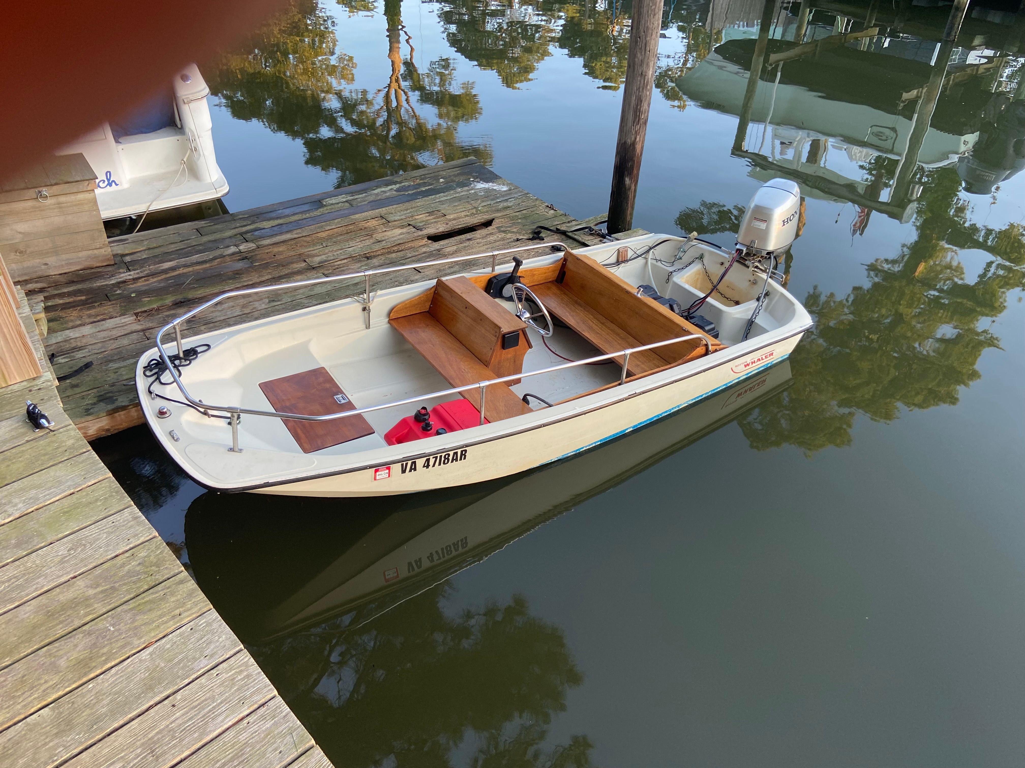 1985 Boston Whaler 13’ Super Sport