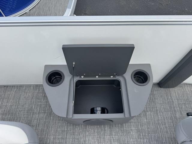 2025 Bennington S L-Bench 22 SL Pontoon - 7