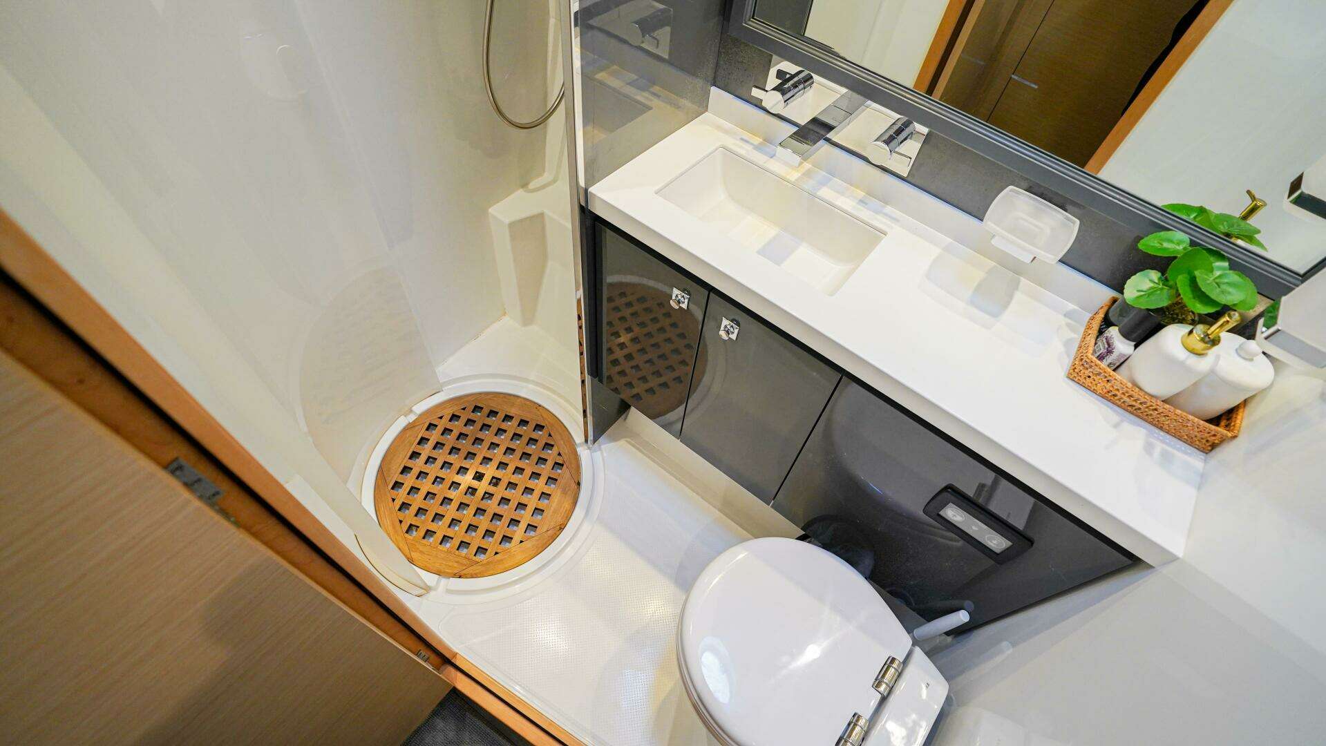 2017 Fountaine Pajot Victoria 67 - Image 57