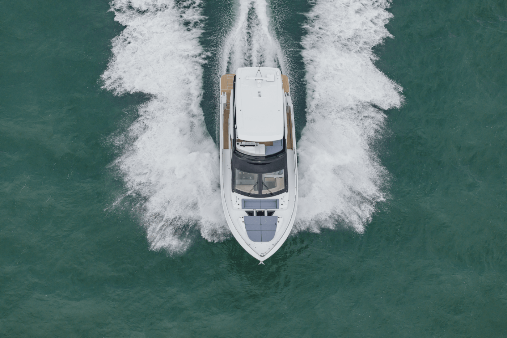 2027 Cruisers Yachts 57 FLY - Image 4