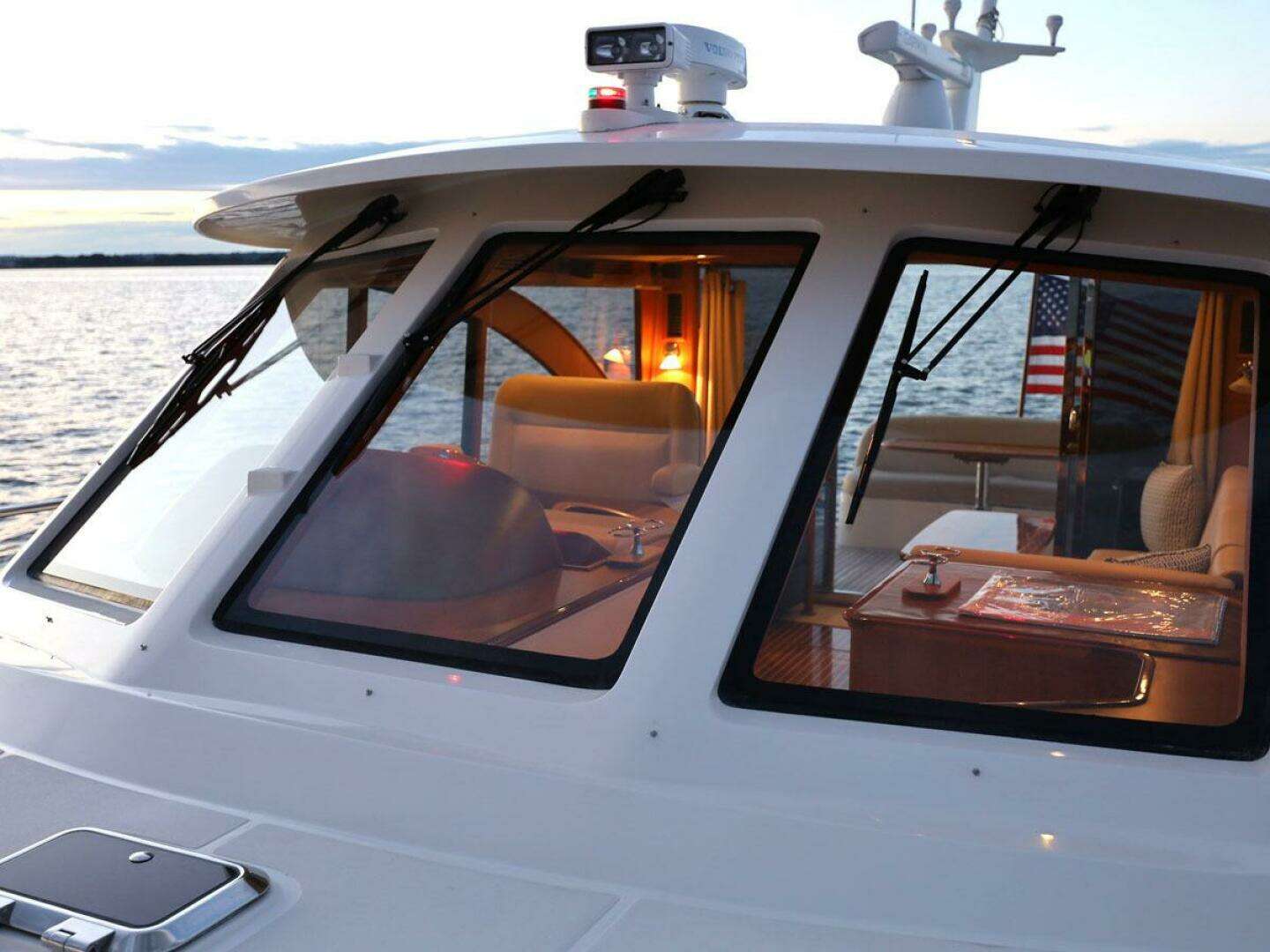 2014 Hunt Yachts — - Image 8