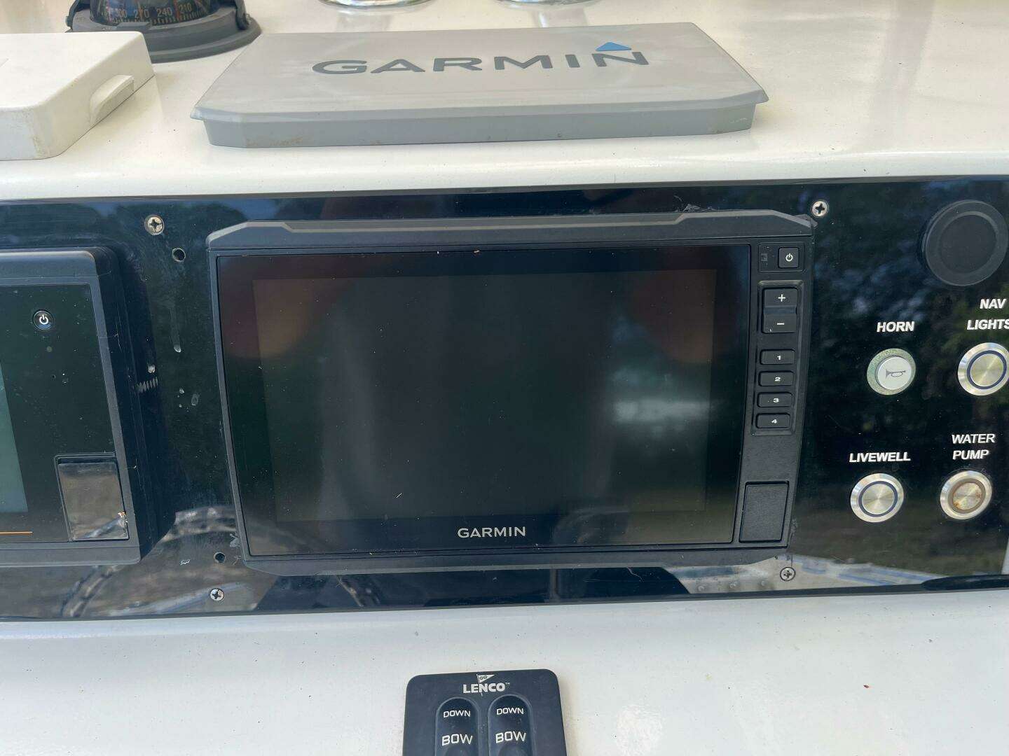 1998 Blue Fin 25 Center Console - Image 7