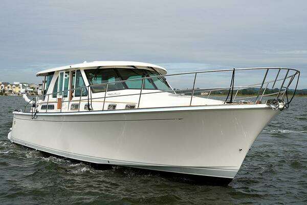 2027 Sabre 45 Salon Express