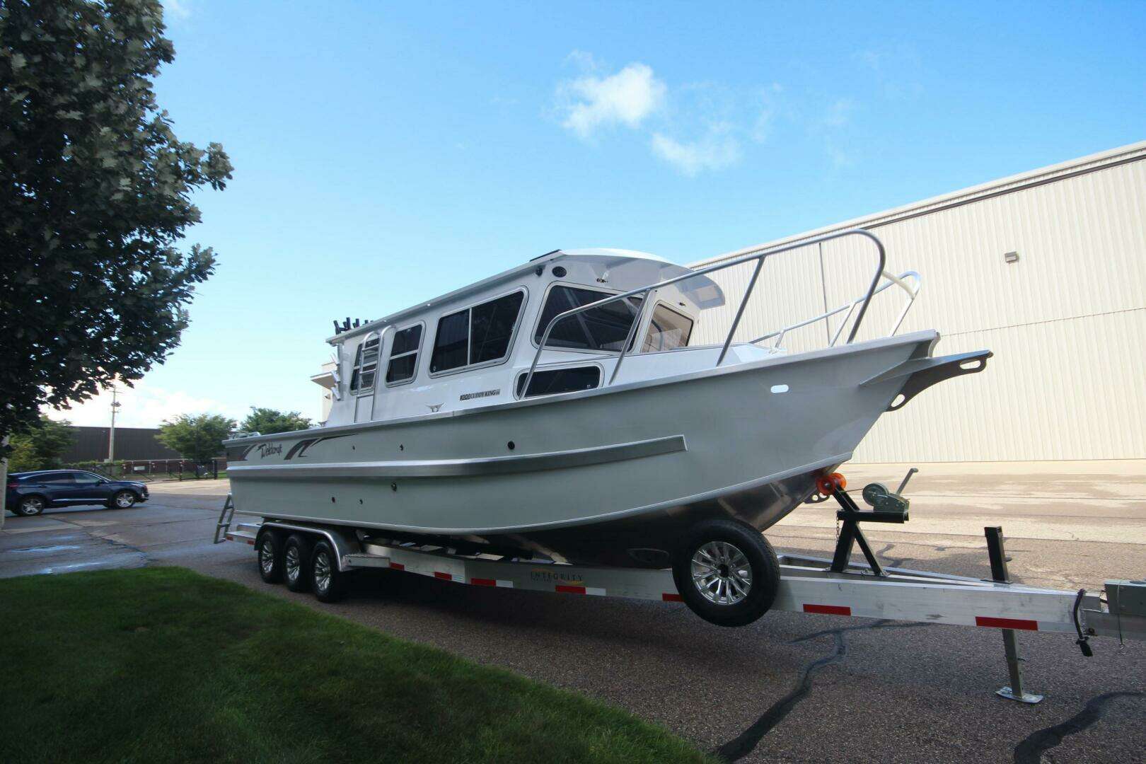 2026 Weldcraft 300 Cuddy King OS - Image 3