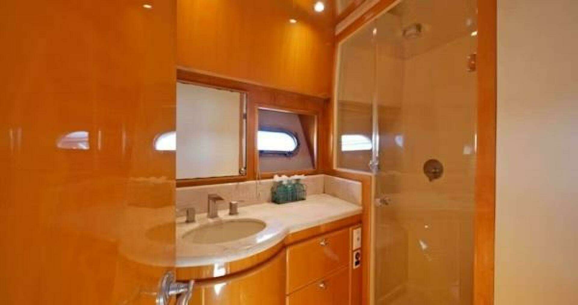 2004 McKinna Pilothouse - Image 24