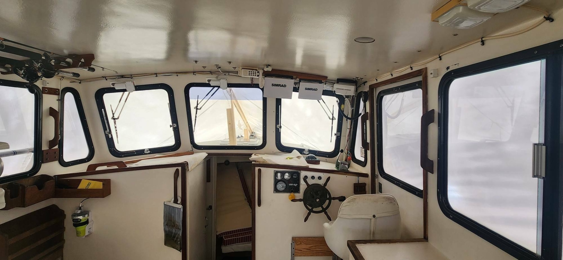 1988 Duffy Lobster Yacht - Image 9