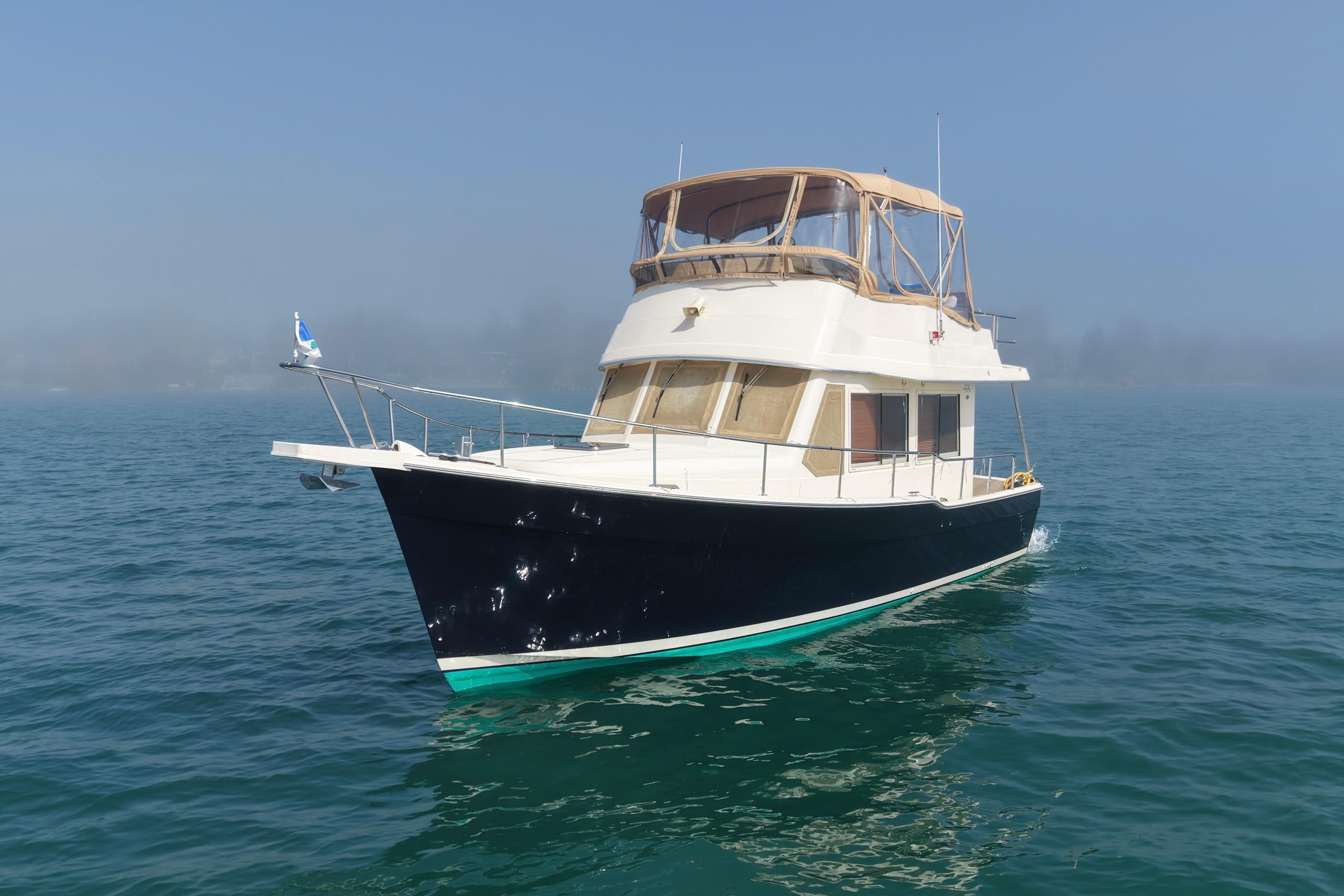 2006 Mainship 34 Trawler