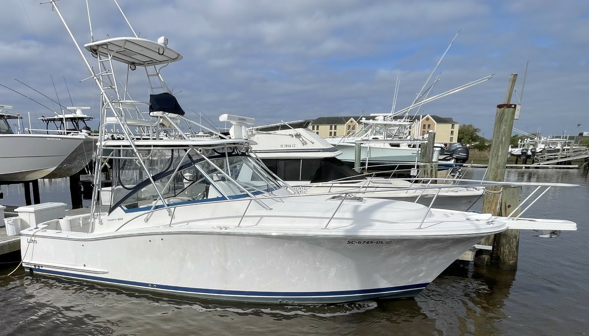 2007 Luhrs 31 Open - Image 2