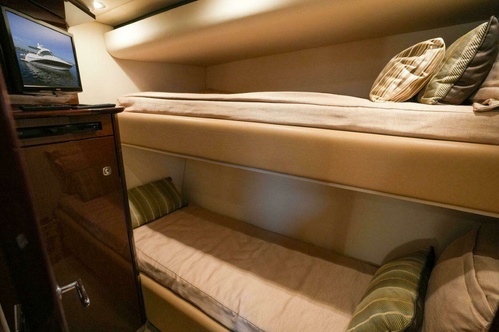 2013 Sea Ray 610 Sundancer - Image 37
