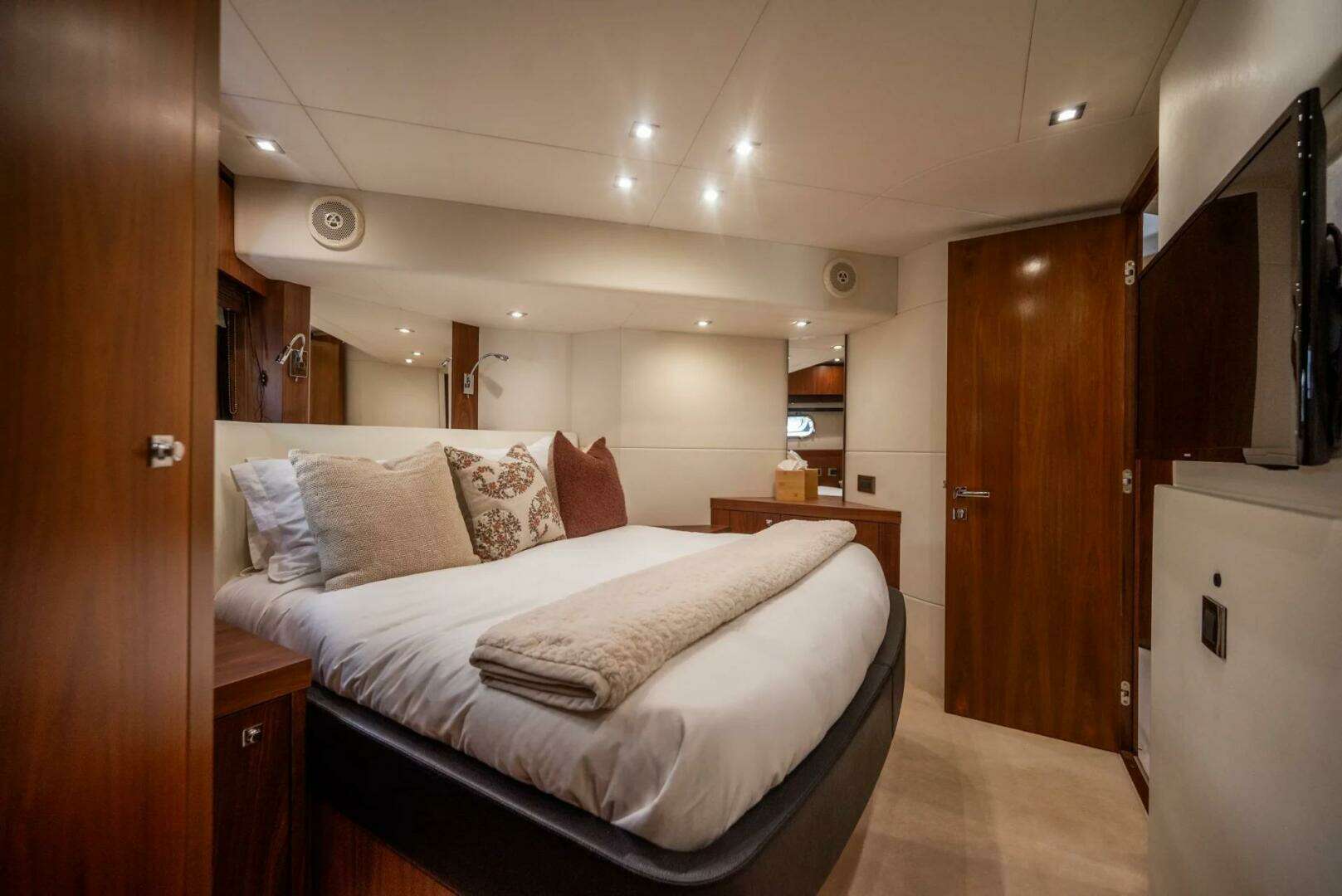 2015 Sunseeker 75 - Image 18