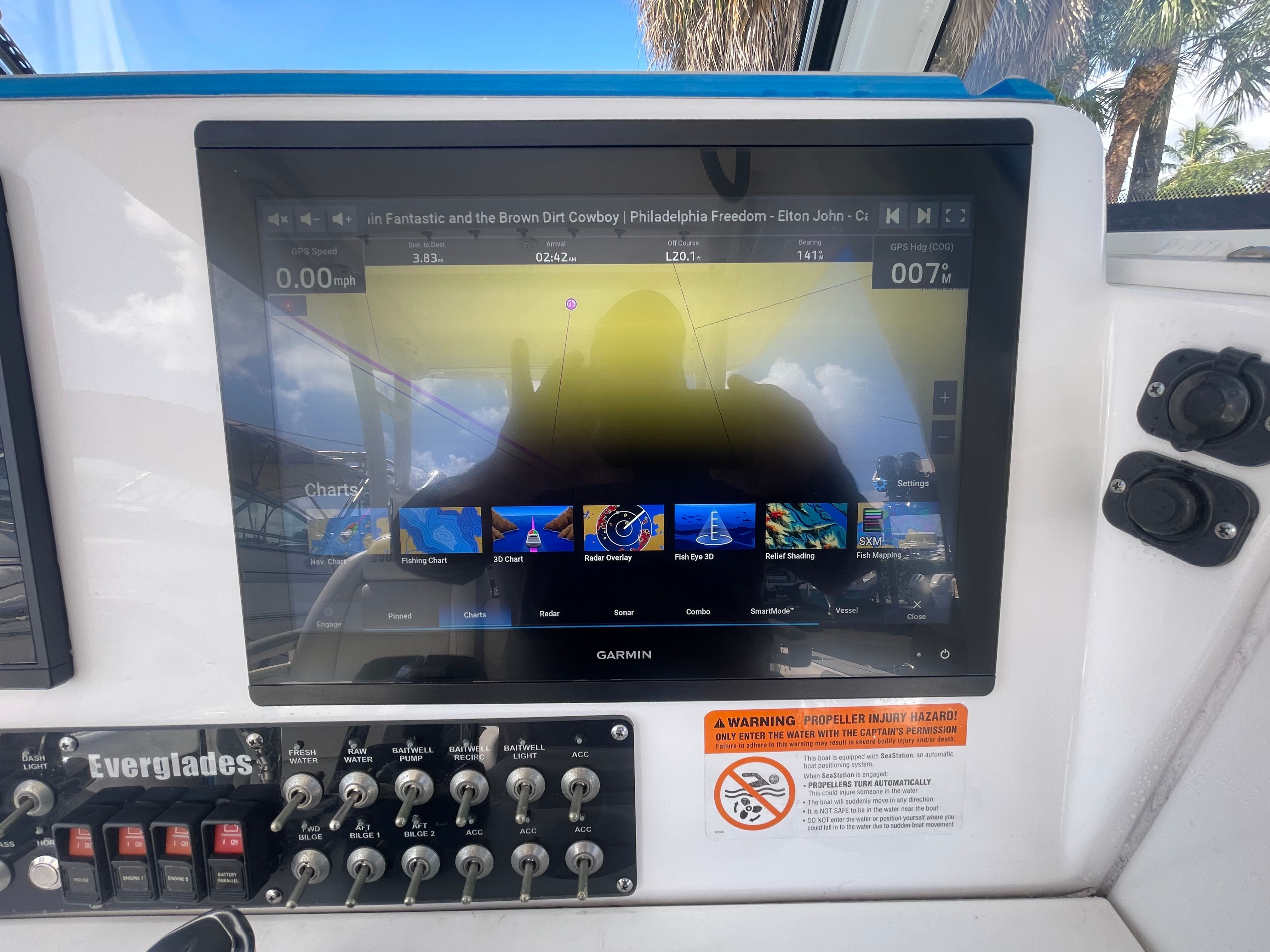 2017 Everglades 325 Center Console - 68