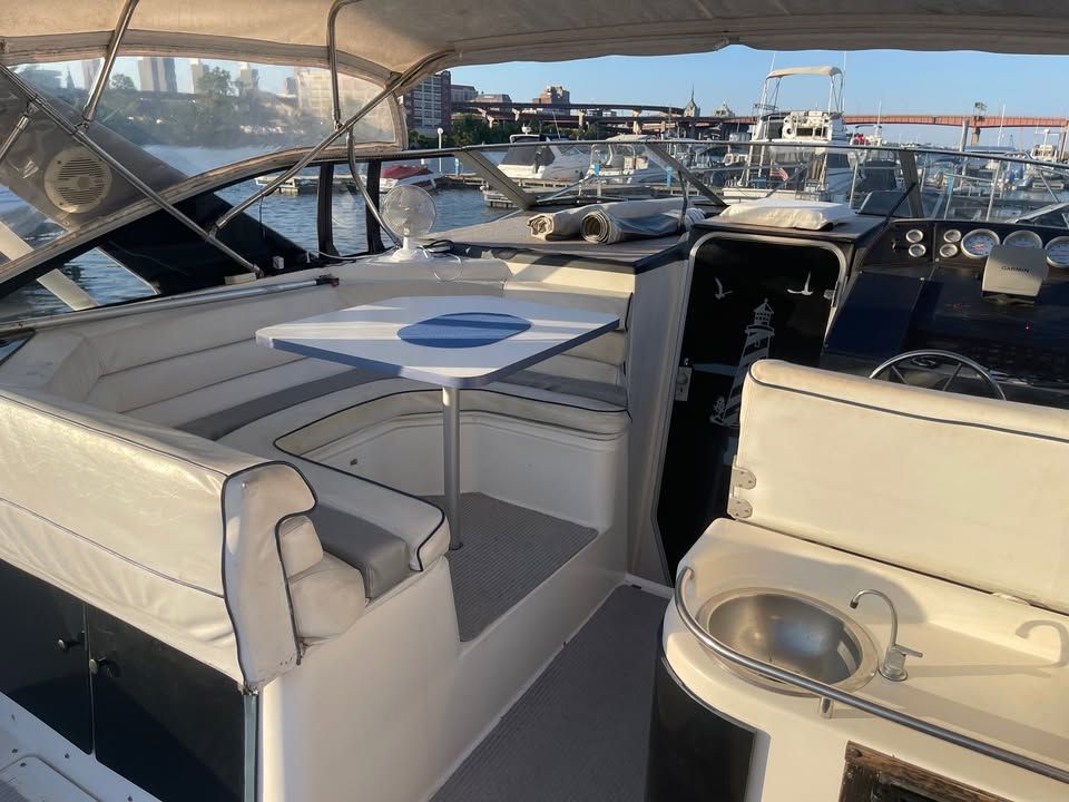 1989 Bayliner 3485 Avanti - 13