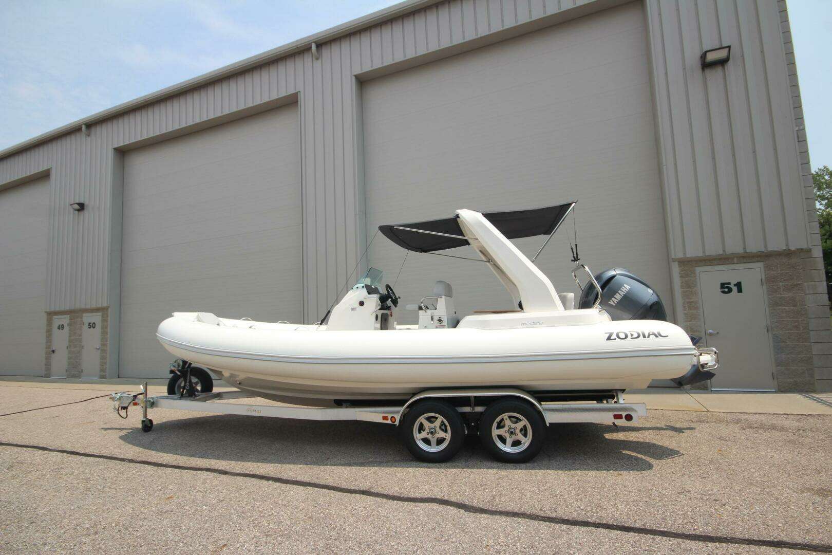 2024 Zodiac Medline 7.5 NEO - Image 8
