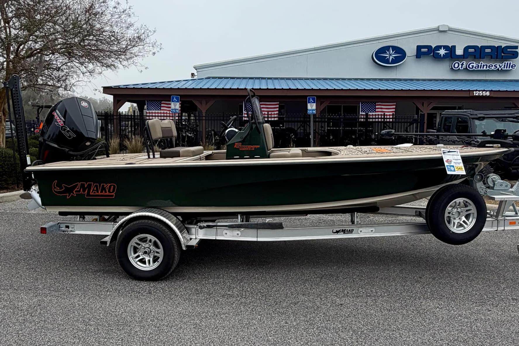 2025 Mako 18 Pro Skiff Backwater Edition