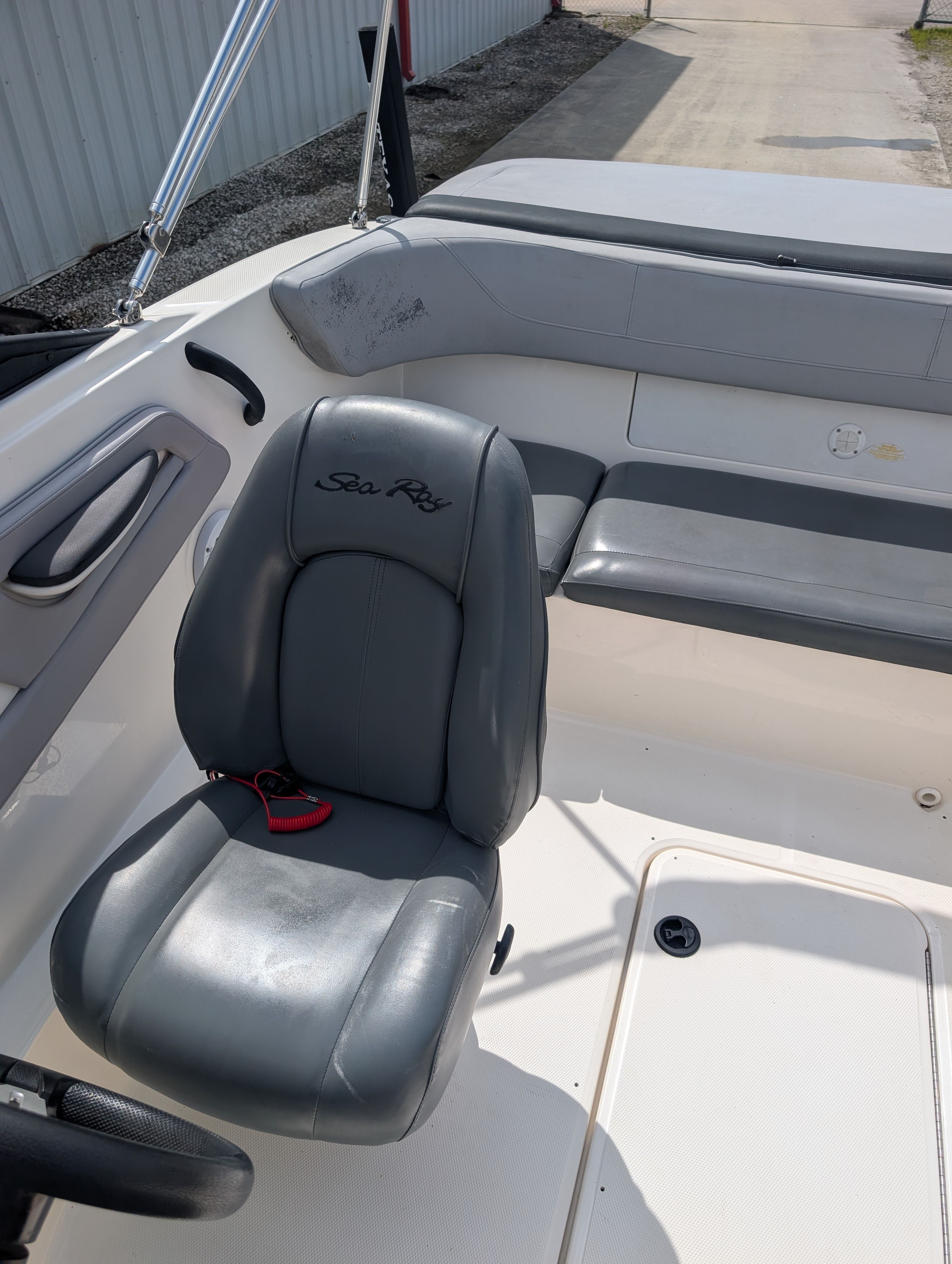 2016 SEA RAY 190 SPX - Image 22