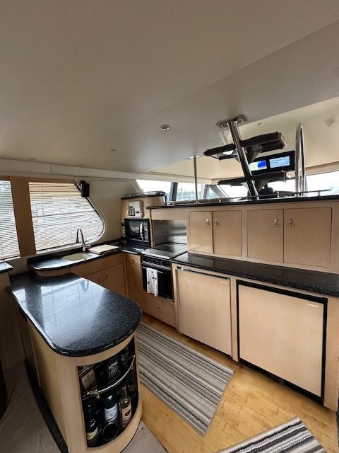 1999 Carver 53 Voyager - 4
