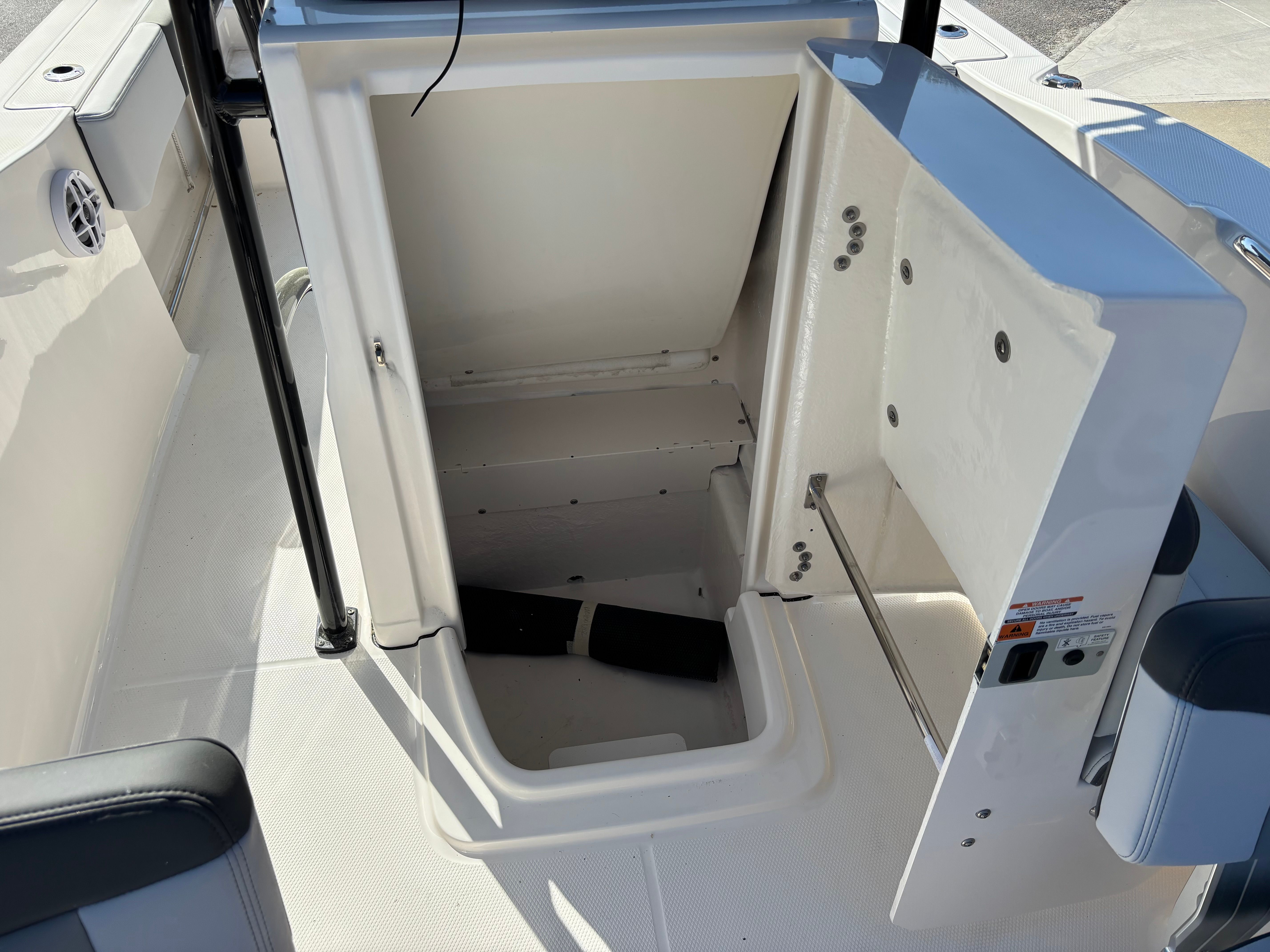 2026 ROBALO 202 EX - Image 9