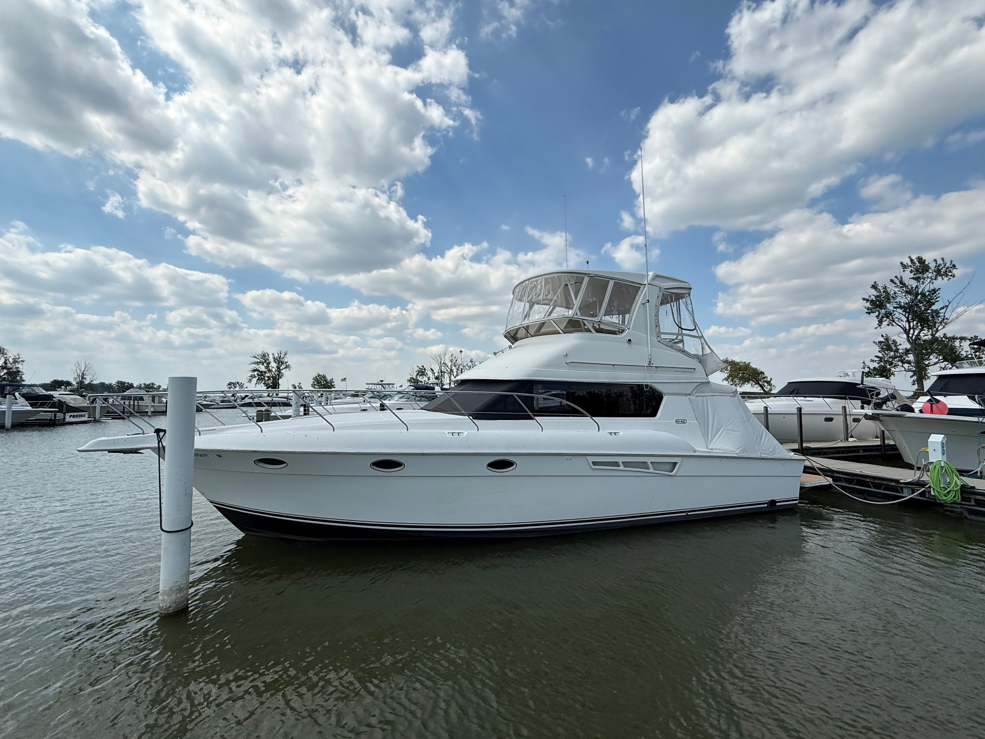 2000 Silverton 42 Convertible