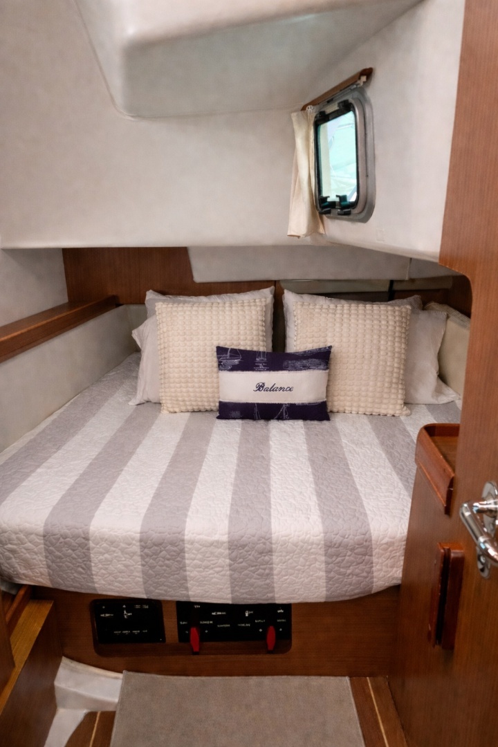 2007 Jeanneau Sun Odyssey 42i - Image 40