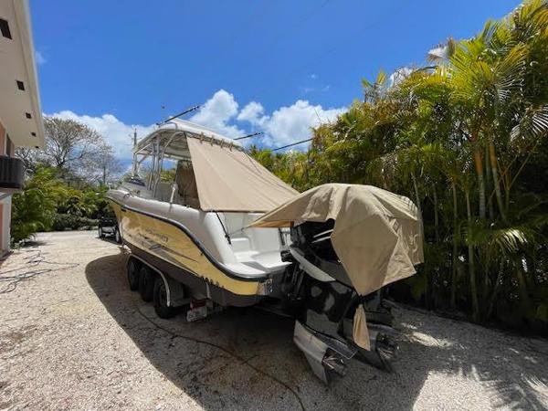 2005 Hydra-Sports 3300 VX - 33