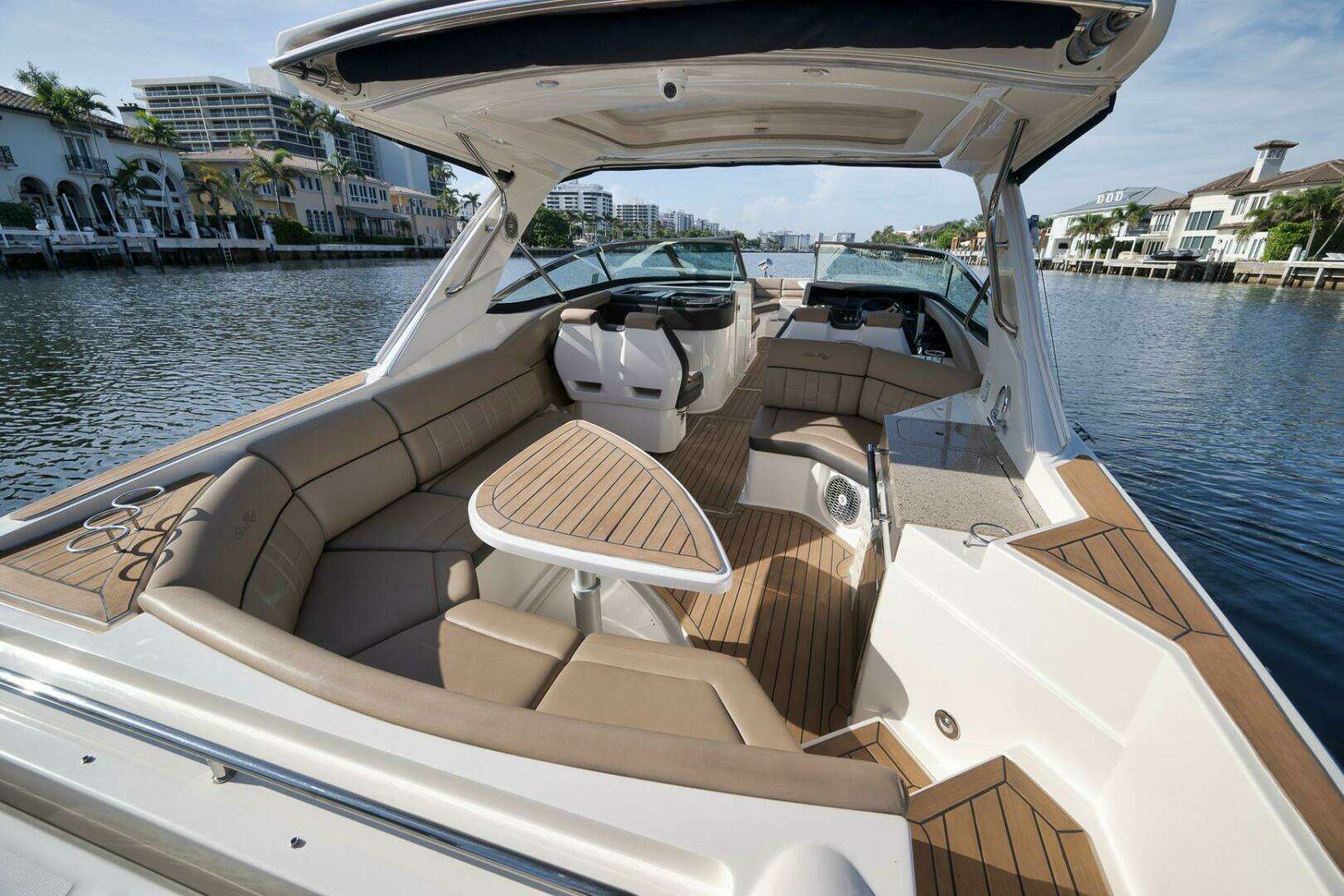 2016 Sea Ray 350 SLX - Image 33