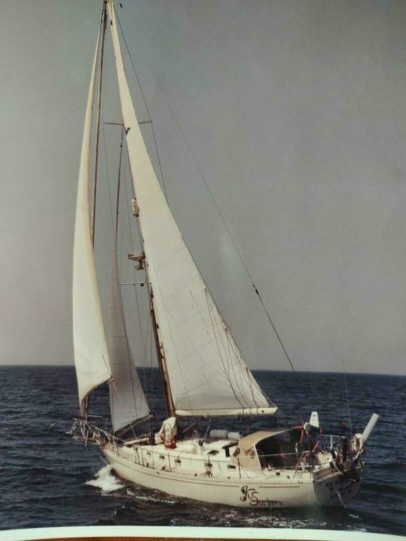 1988 Brewer Kaiulani - Image 51