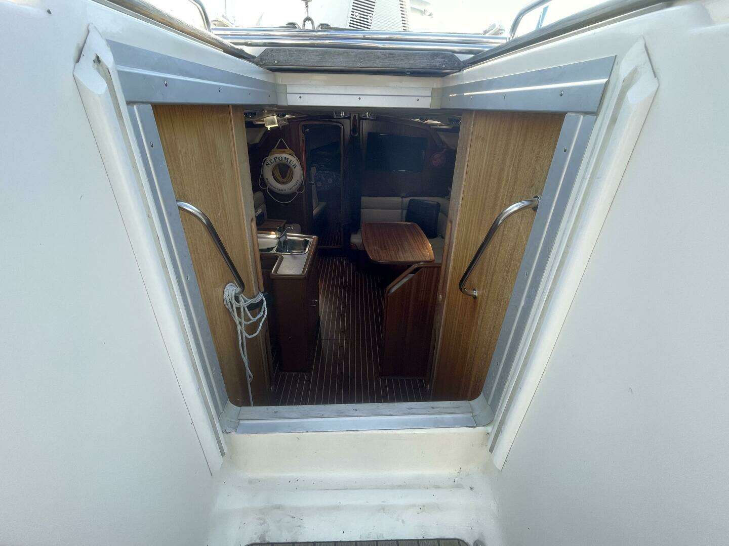 2002 Bavaria 40 - Image 12