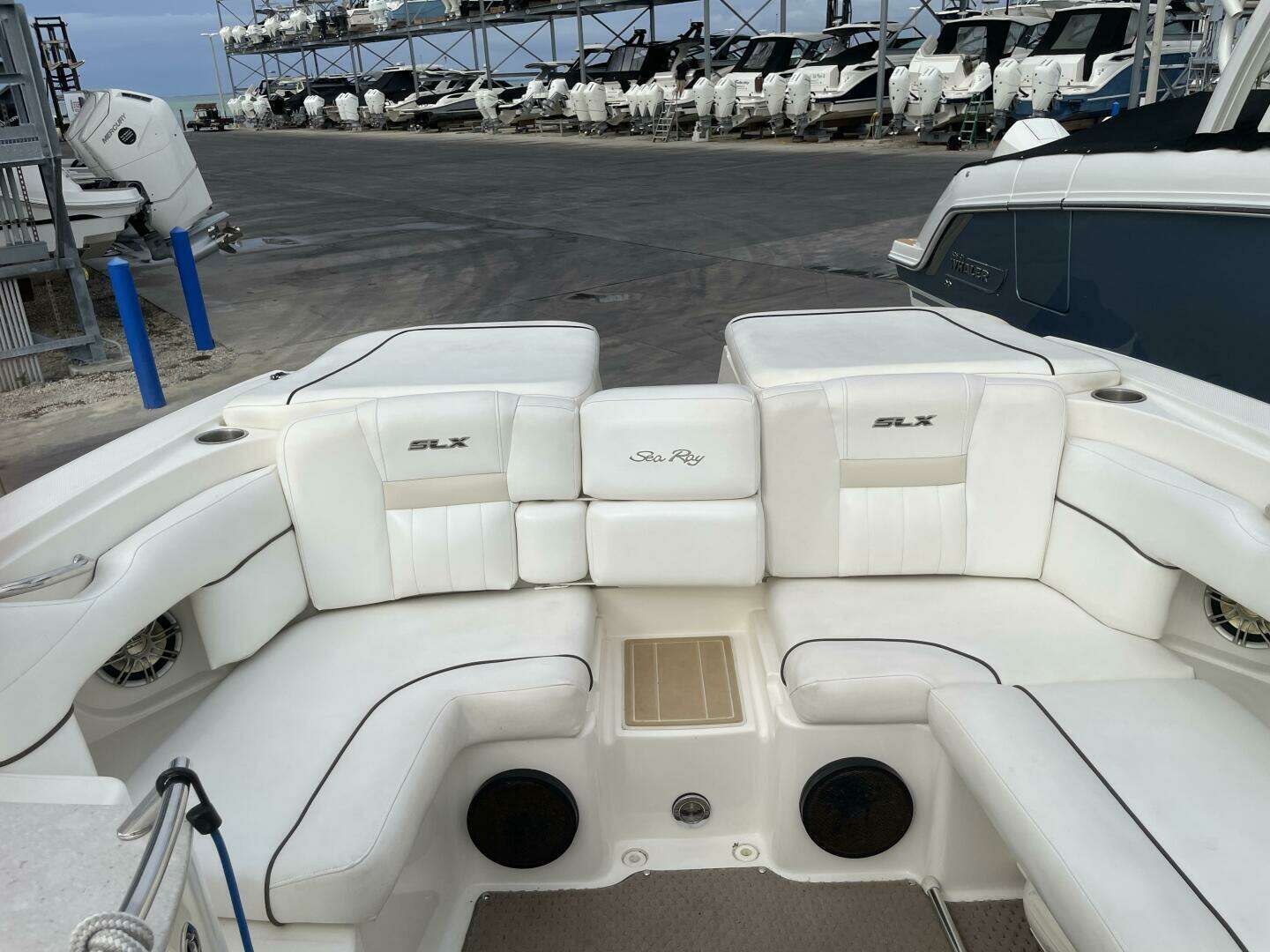 2008 Sea Ray 270 SLX - Image 21