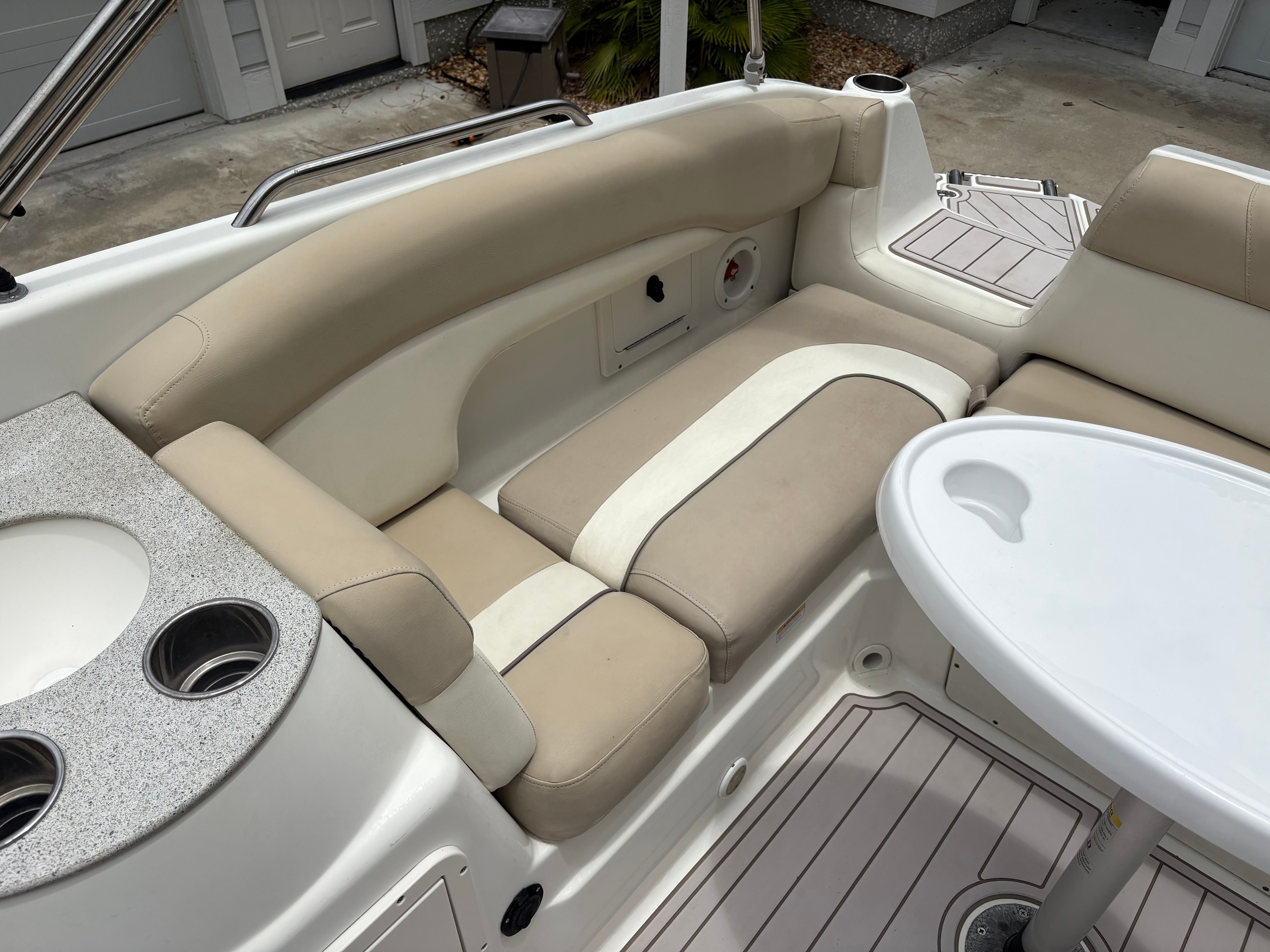 2016 NauticStar 243DC Sport Deck - 18