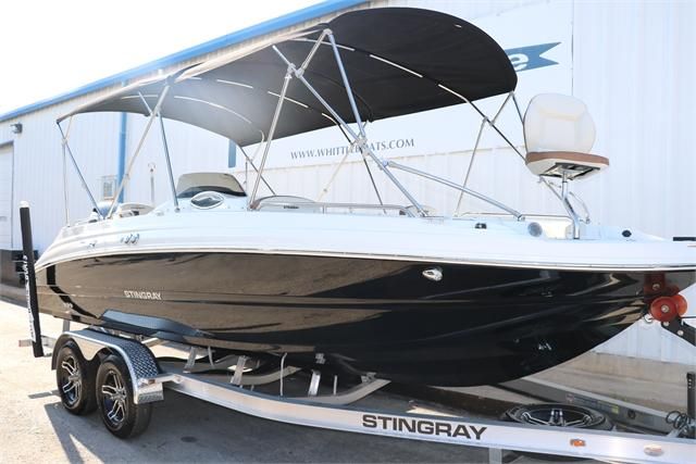 2022 Stingray 212 SC