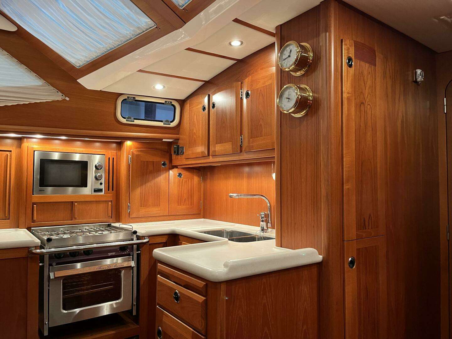 2003 Fantasi 44 Pilot House - Image 54