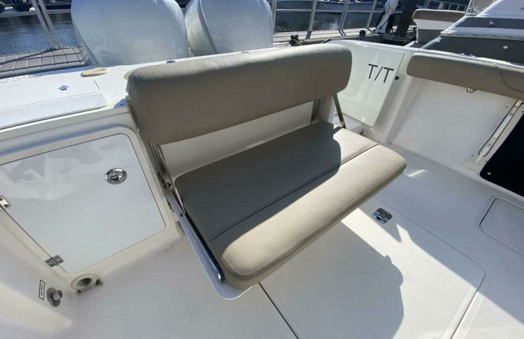 2015 Pursuit Sport - Image 7