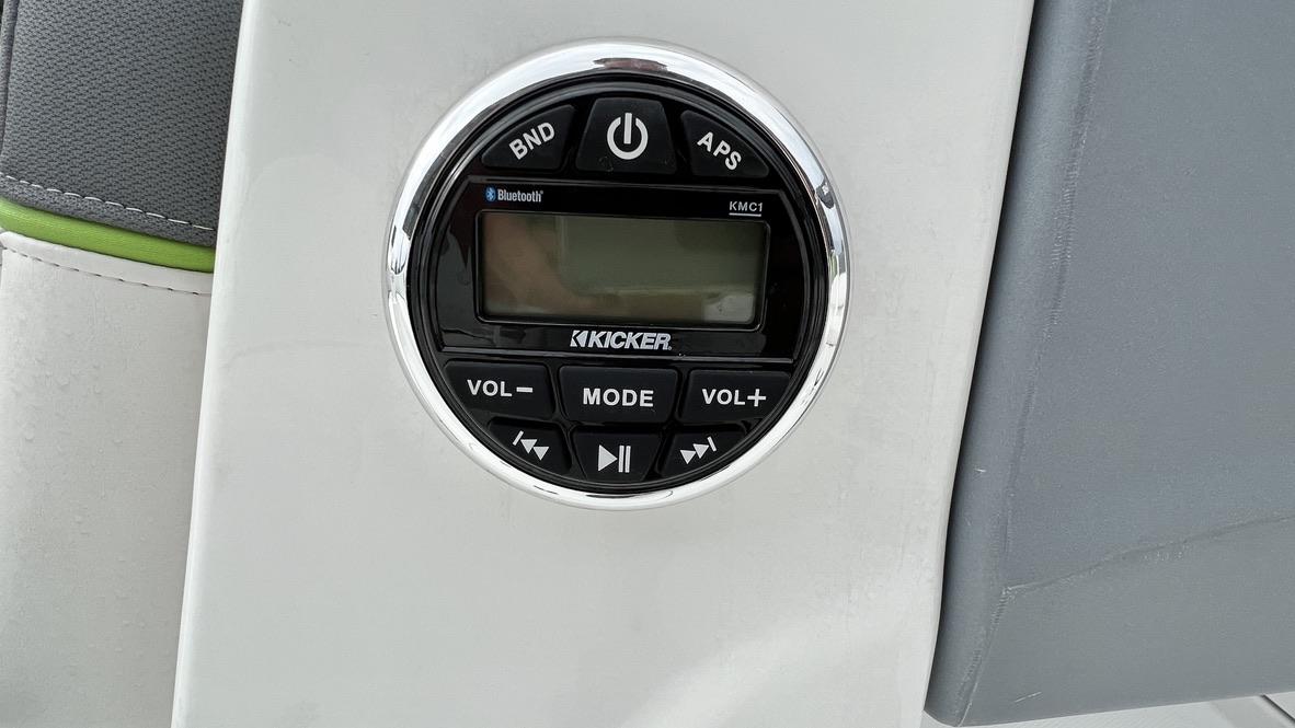 2021 Tahoe T16 - 12