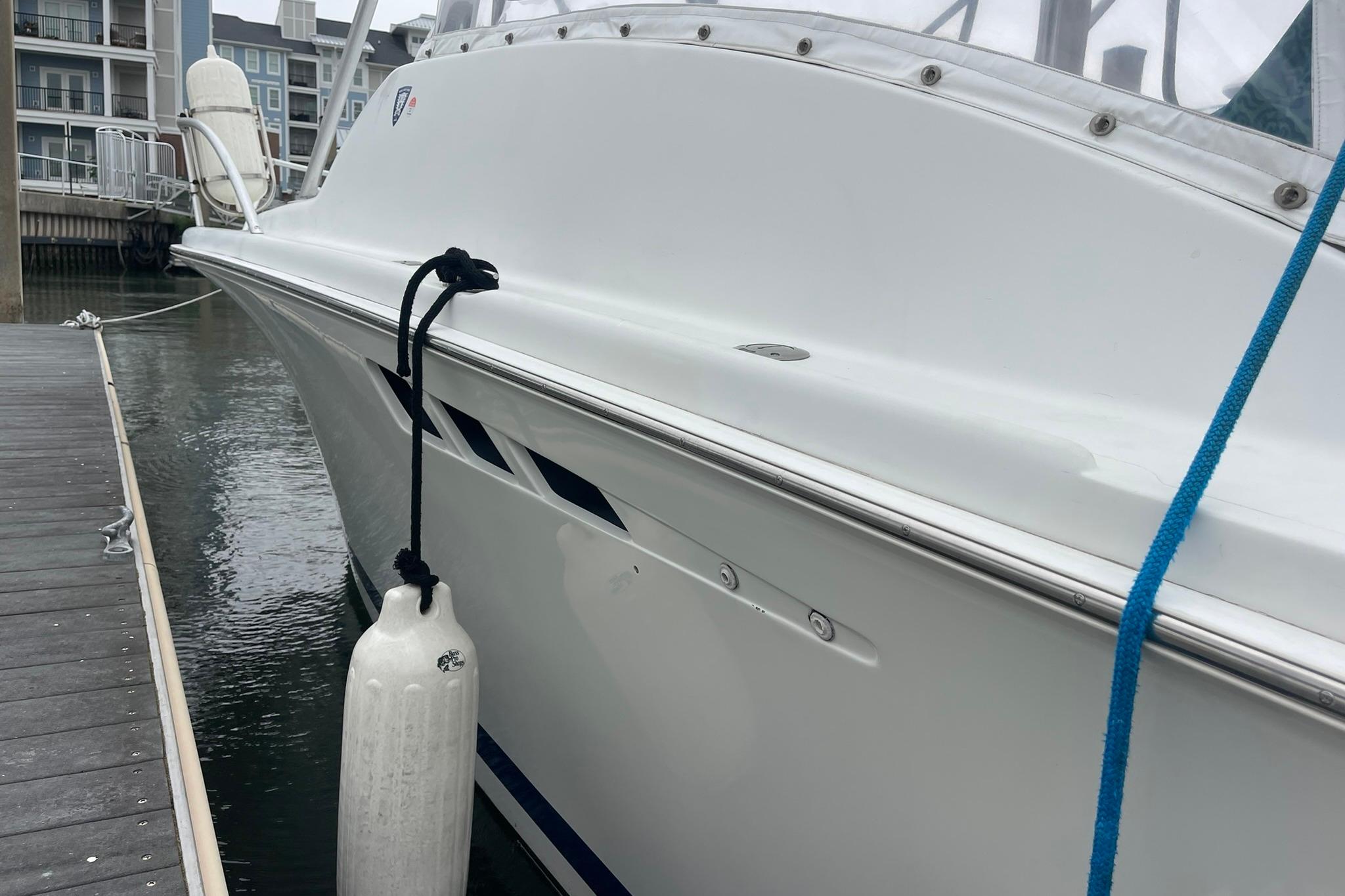 SHINY HULLSIDES AND GELCOAT!!